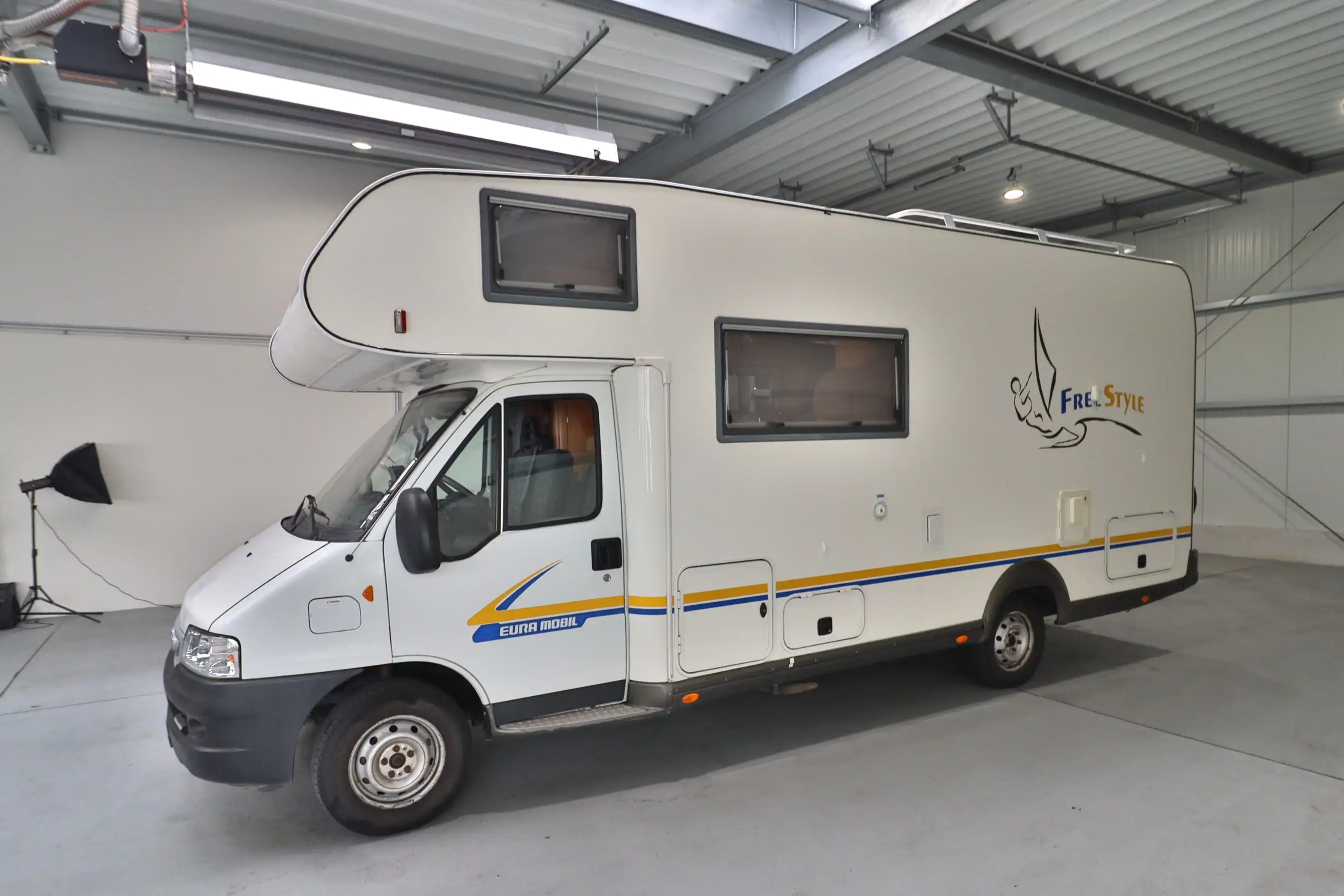 EURAMOBIL A 665 HB